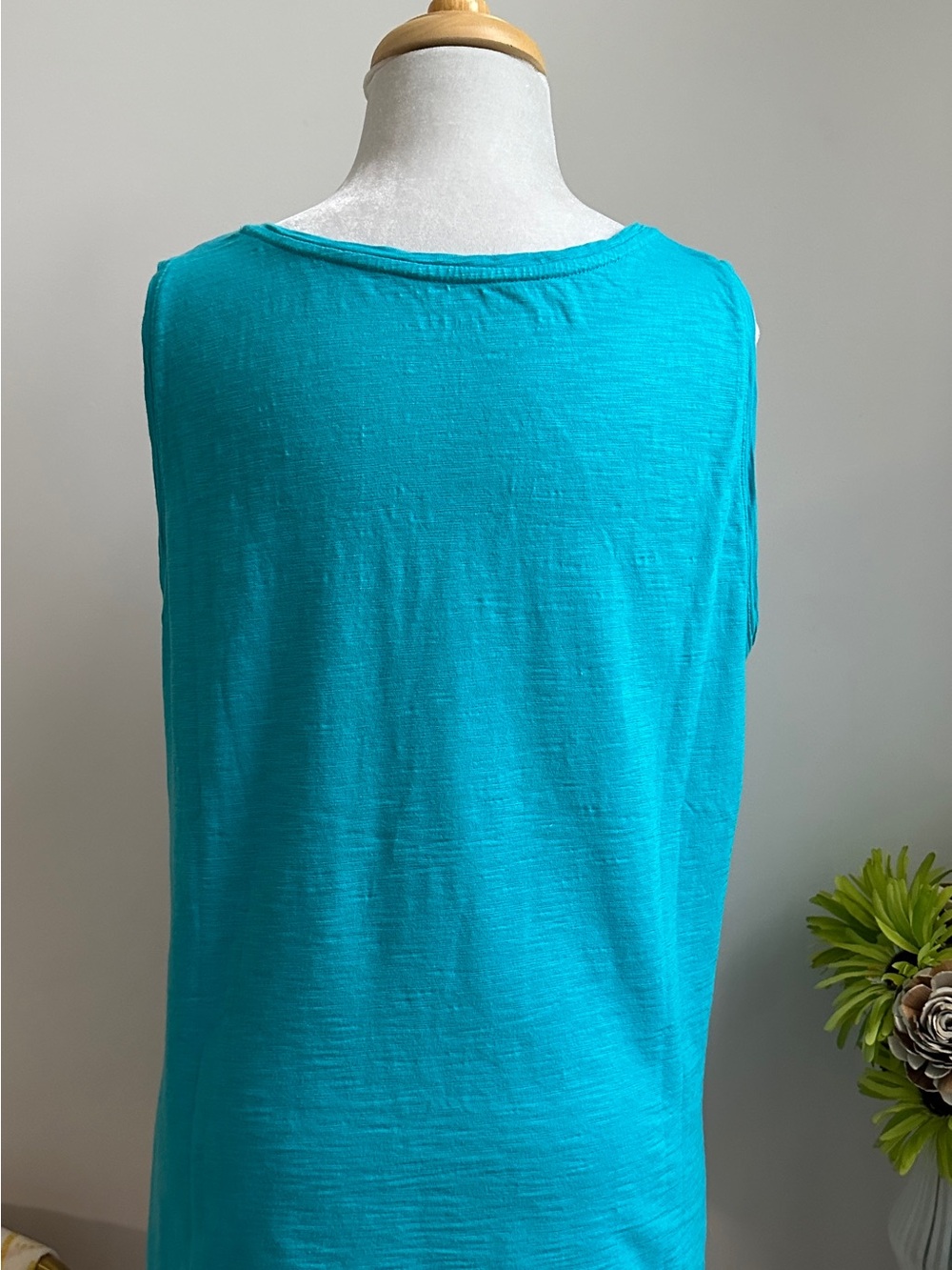 Chico's Bright Teal V-Neck Tank - Picture 3 of 7